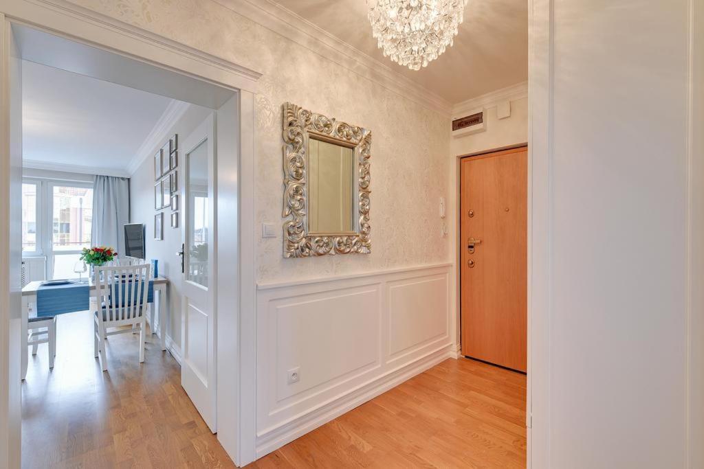 Long Gardens Oldtown Appartment Гданськ Екстер'єр фото